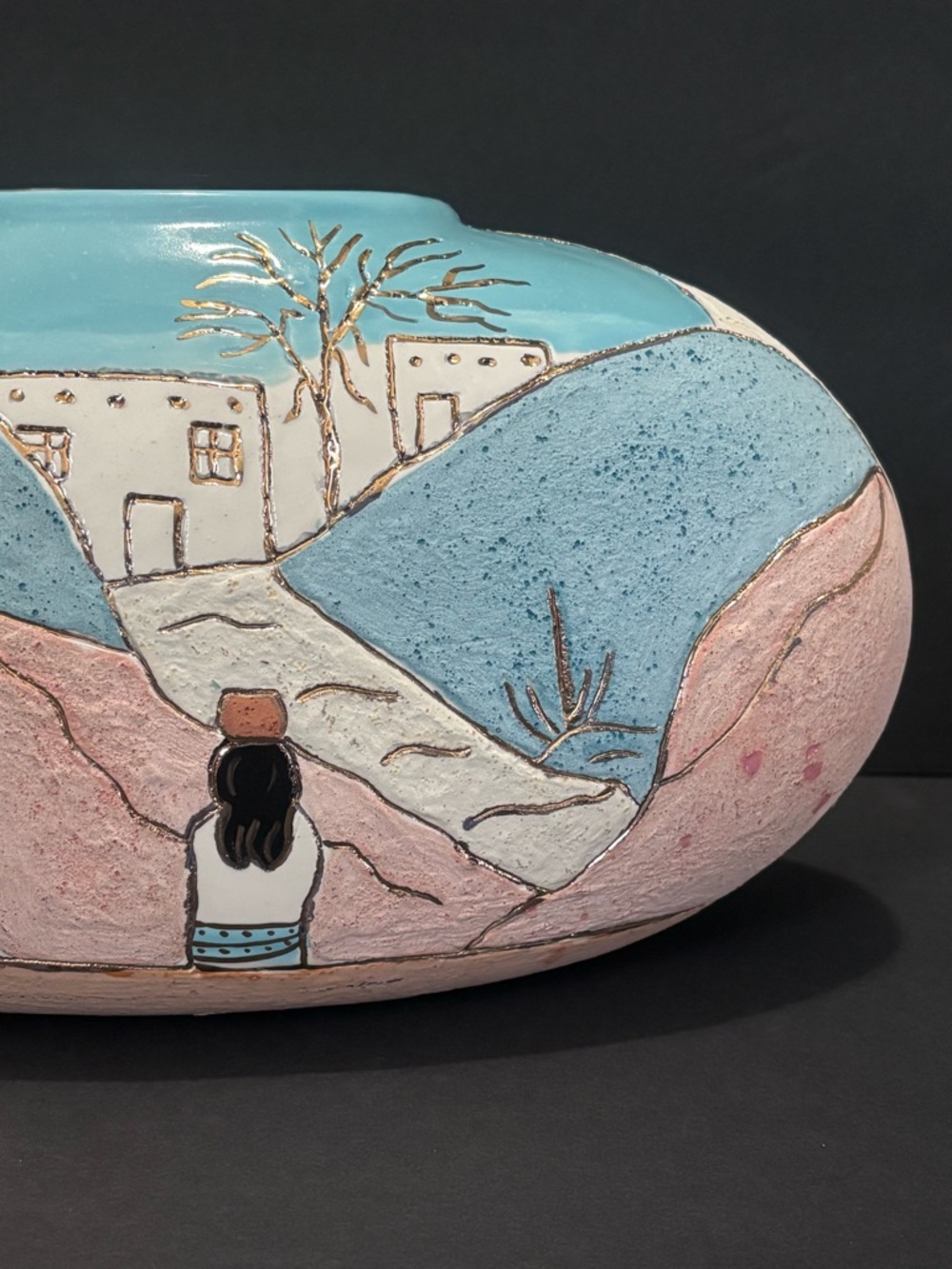 Vintage Hand-Painted Mexican Village Art Ceramic Flower Vase by Guna - Picture 4 of 10